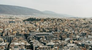 Ξεκινά το Κτηματολόγιο στο δήμο Αθηναίων – Ποια προβλήματα θα λύσει το νέο καθεστώς