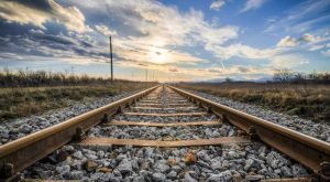 Ερευνα: Η Ελλάδα απαξίωσε τον σιδηρόδρομο