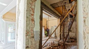 Γρ. Μπακλατσή: Απαραίτητος ο στατικός έλεγχος από μηχανικό στην ανακαίνιση ενός παλιού κτιρίου